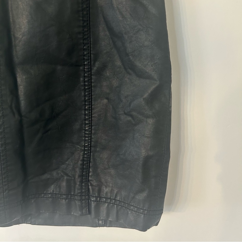 Free People Women’s Black Modern Femme Vegan Leather Mini Skirt, Size 2 - Picture 6 of 10